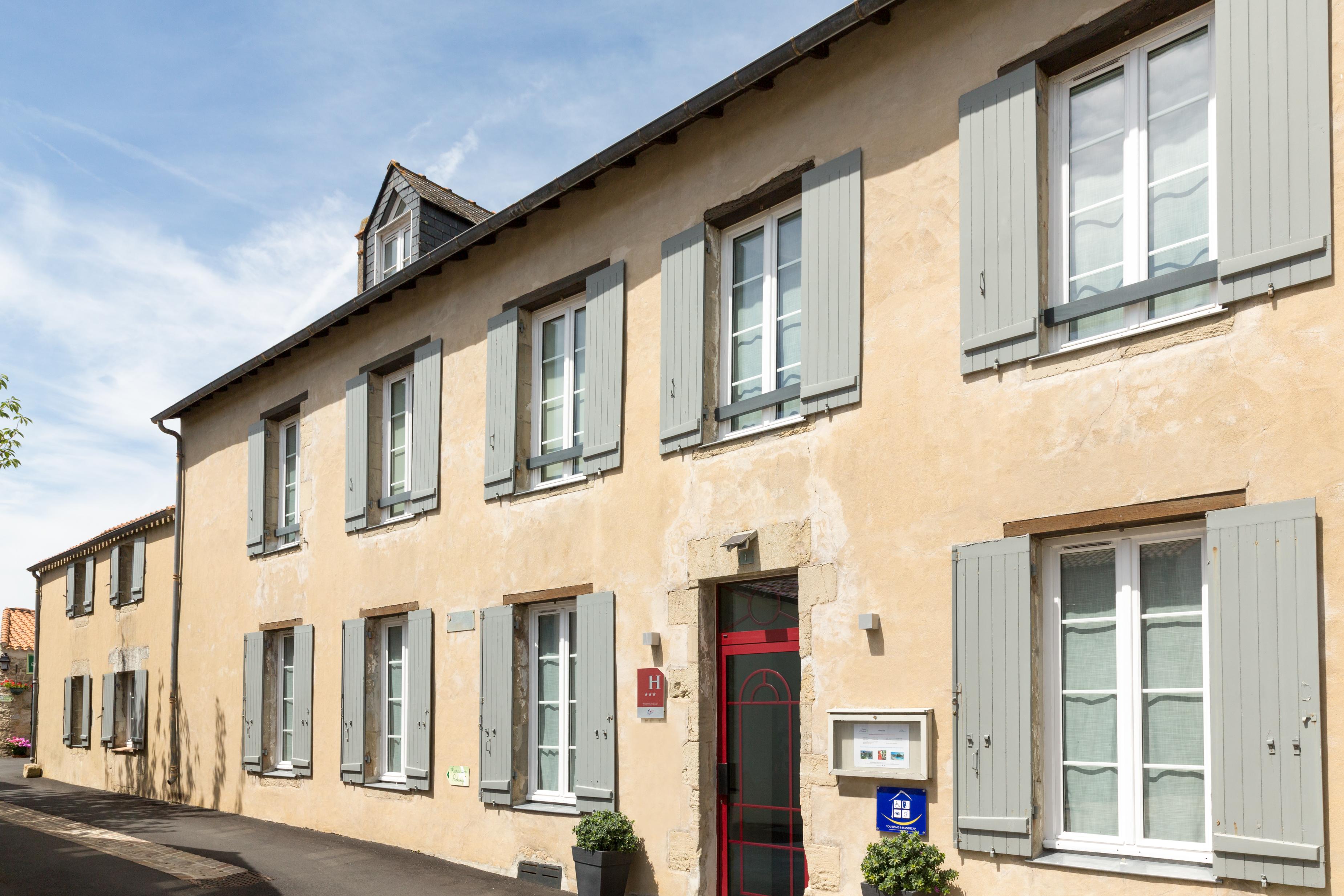 Готель Domaine Le Martinet, The Originals Relais Bouin  Екстер'єр фото