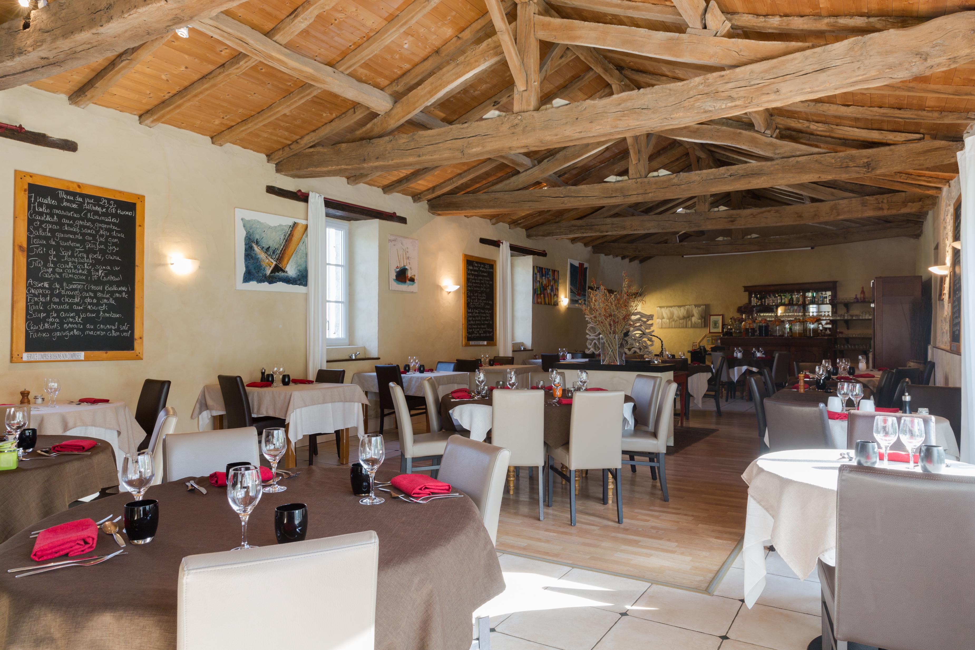 Готель Domaine Le Martinet, The Originals Relais Bouin  Екстер'єр фото
