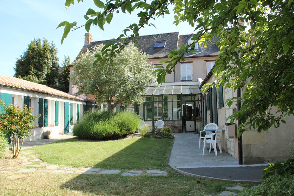 Готель Domaine Le Martinet, The Originals Relais Bouin  Екстер'єр фото