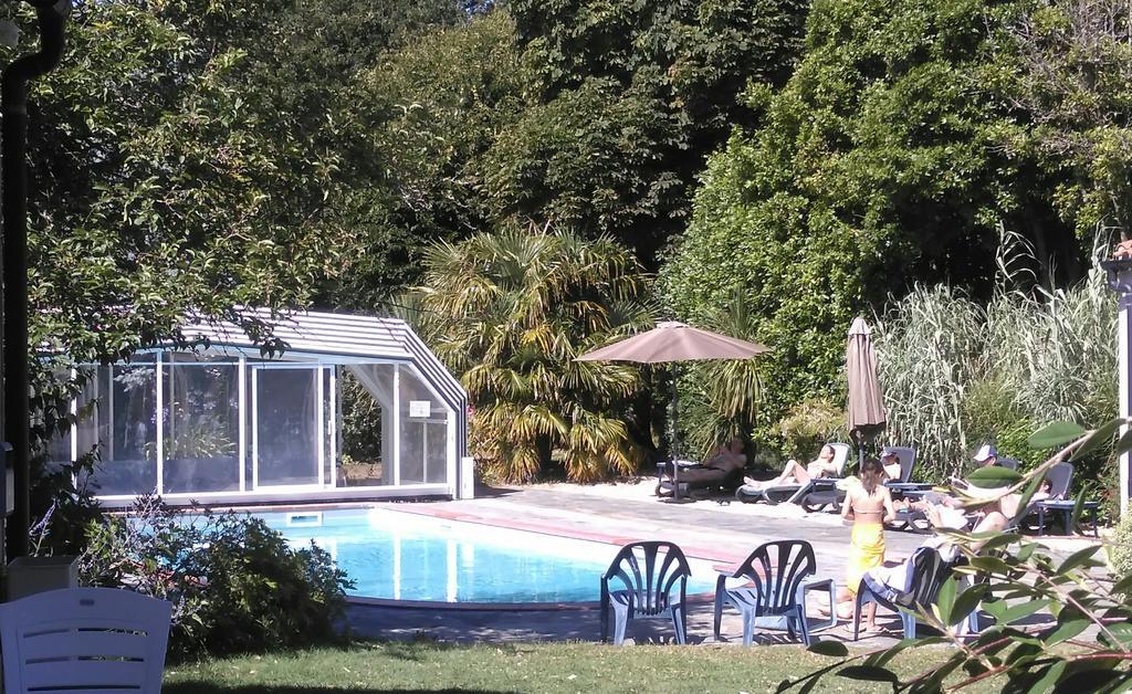 Готель Domaine Le Martinet, The Originals Relais Bouin  Екстер'єр фото